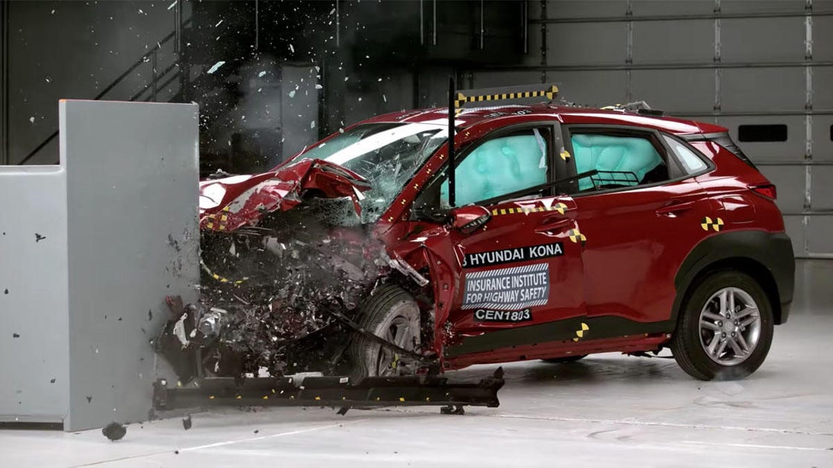20 Hyundai Kona headlight tweak results in IIHS Top Safety Pick+ ...