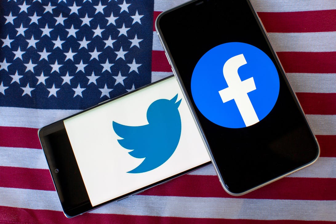 Twitter-Facebook-Logo-Phone-United States-Flag -4542