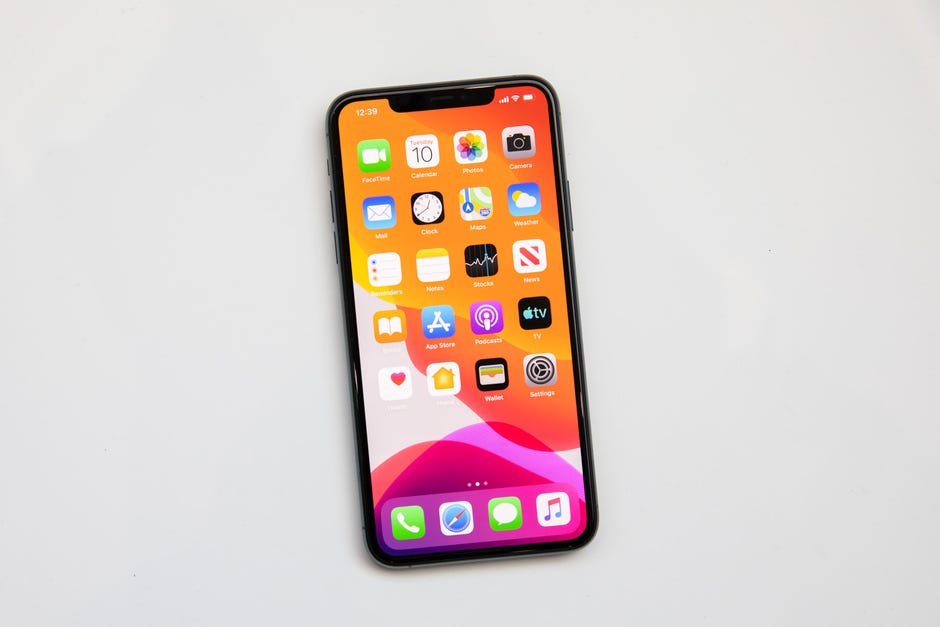 5 Iphone Wallpapers That Hide The Screen Notch And How To Get Them Cnet