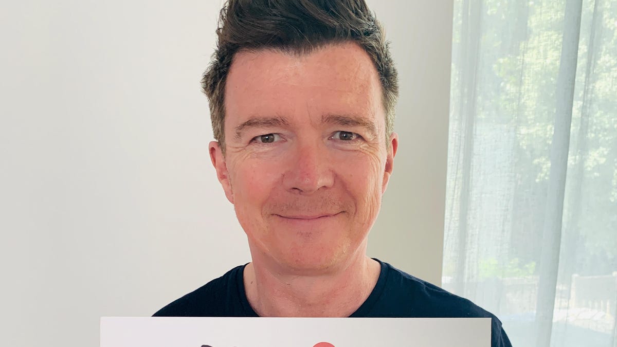 Rick Astley Had A Relatable First Reaction To Rickrolling Cnet - rick astley never gonna give you up roblox id