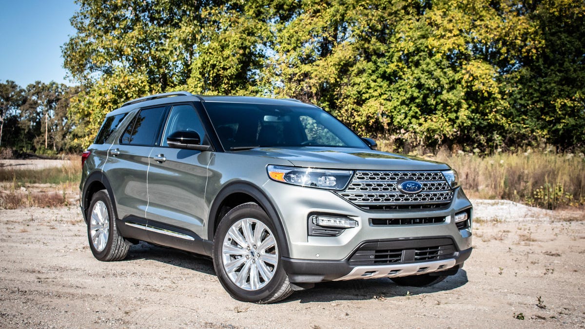 Ford Explorer Hybrid Review A Midsize Suv With Big Range Roadshow