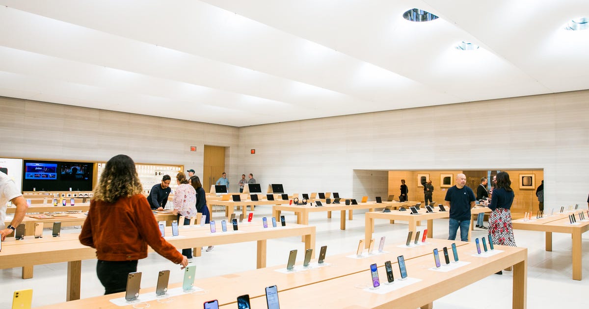 Apple reopens all stores in US for first time since pandemic began - CNET