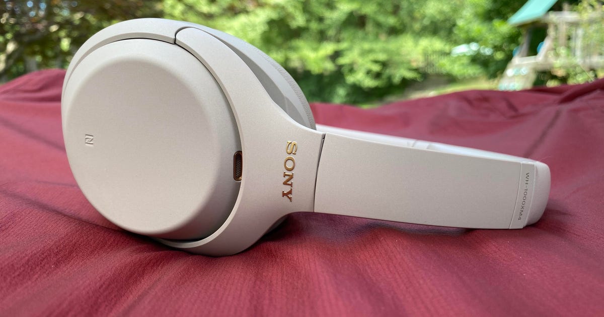 Sony Wh 1000xm4 Review A Nearly Flawless Noise Canceling Headphone Cnet