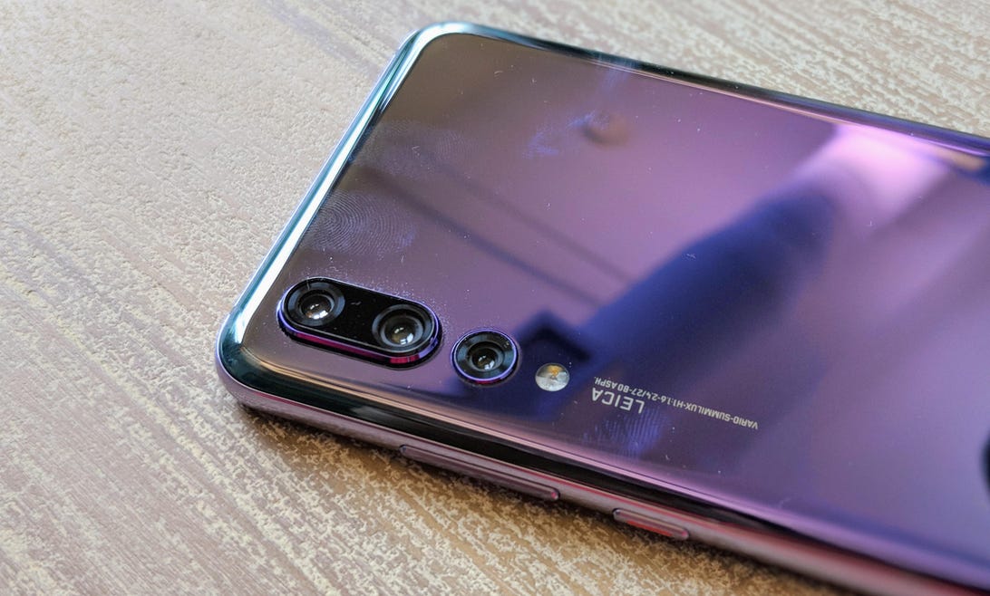 Galaxy S10 may not be Samsung’s only triple-camera phone next year