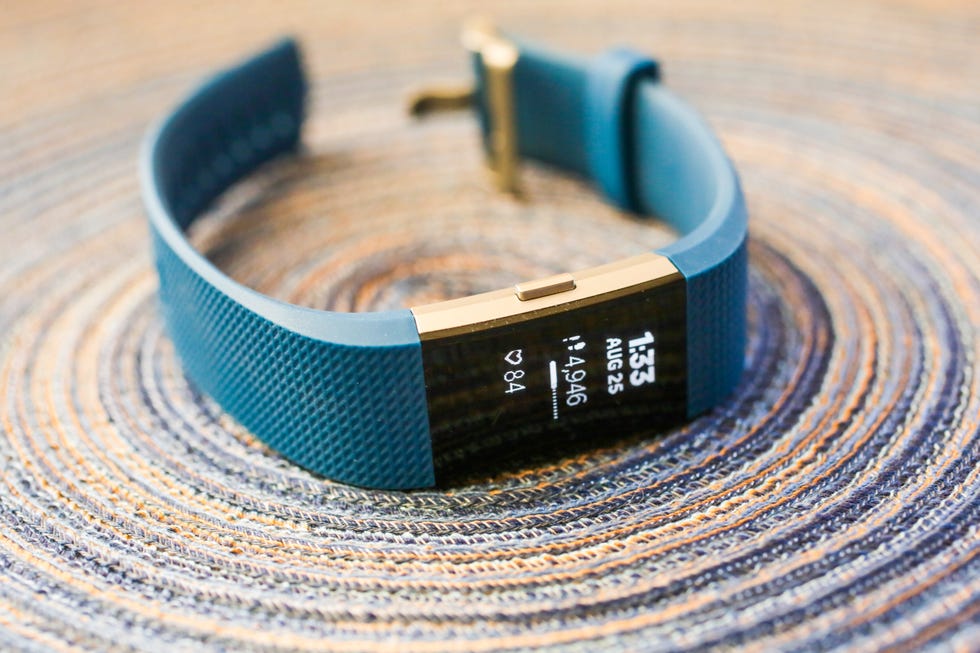 Wearing the Fitbit Charge 2 (pictures) - CNET