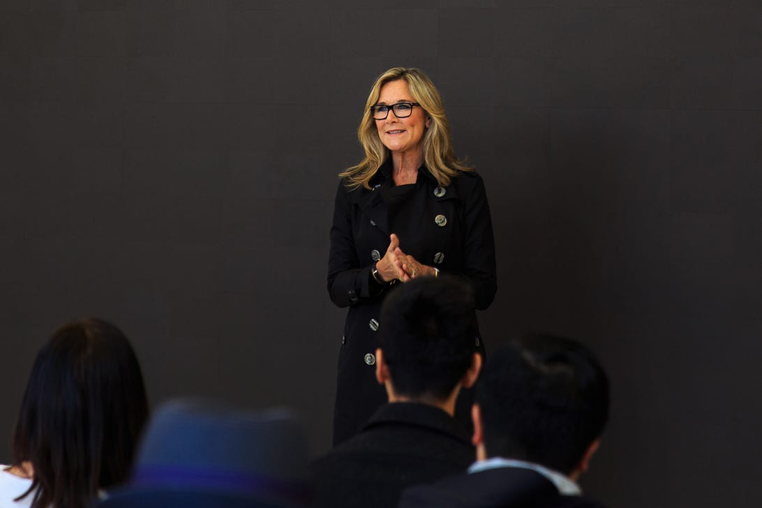 Apple retail chief Angela Ahrendts is leaving the company in April