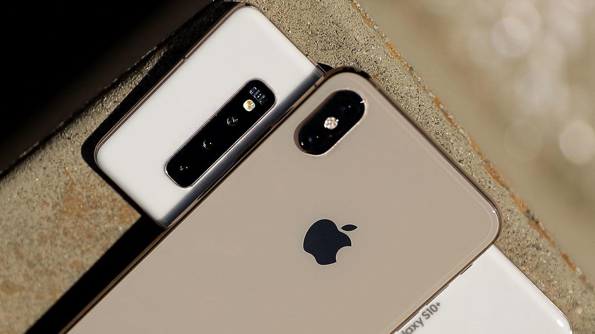 Iphone Xs Max Vs Galaxy S10 Plus Which Phone Has The Best Camera Cnet