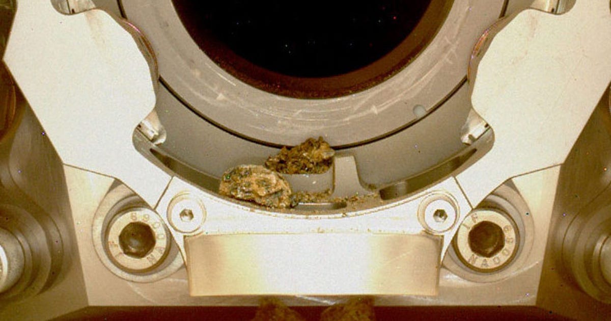 NASA Perseverance Mars rover has crud obstructing its rock sample system     – CNET