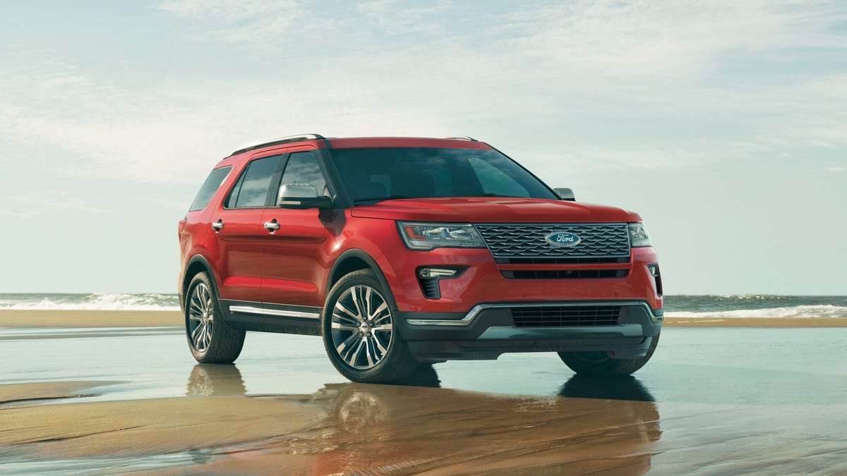 18 Ford Explorer Model Overview Pricing Tech And Specs Roadshow