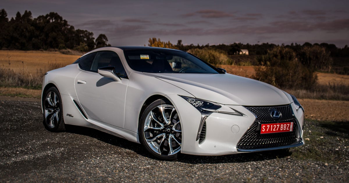 18 Lexus Lc 500 New Flagship Coupe Is A Looker And Bona Fide Driver S Car Roadshow