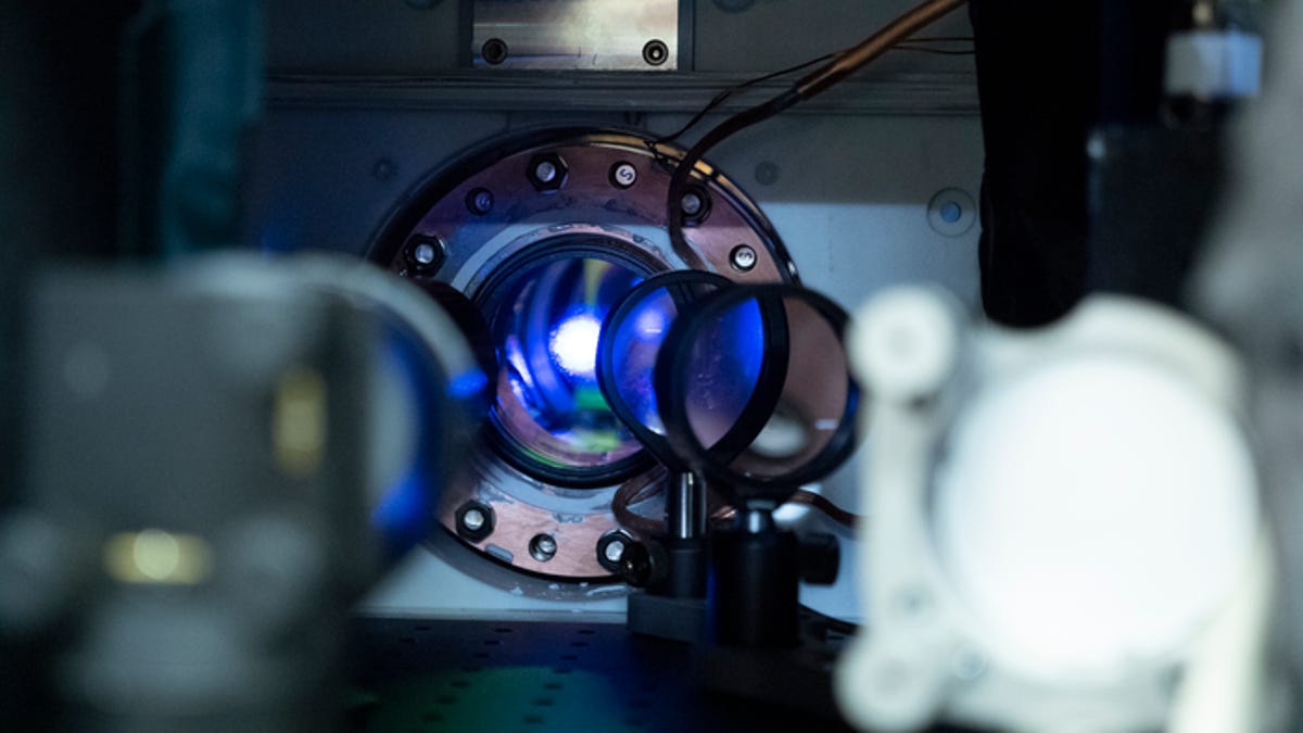 Extremely Accurate Atomic Clock Loses One Second Every 300 Billion Years -  CNET
