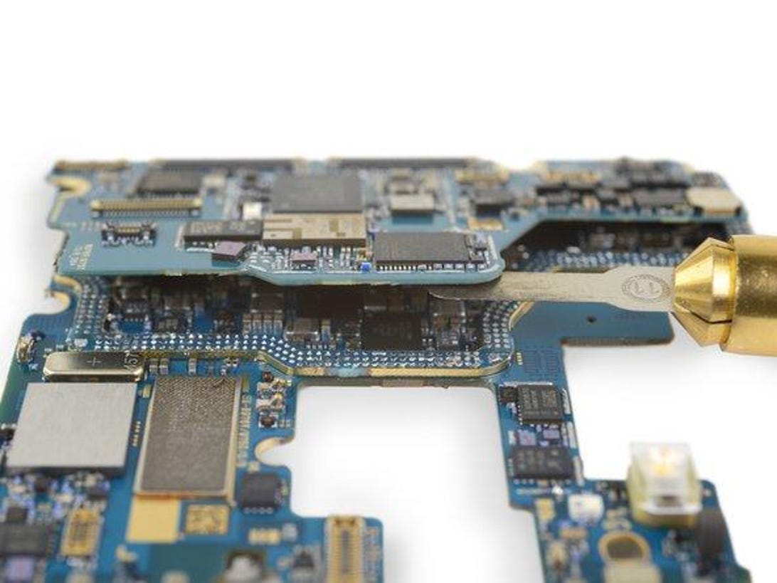 Galaxy Note 10 iFixit motherboard