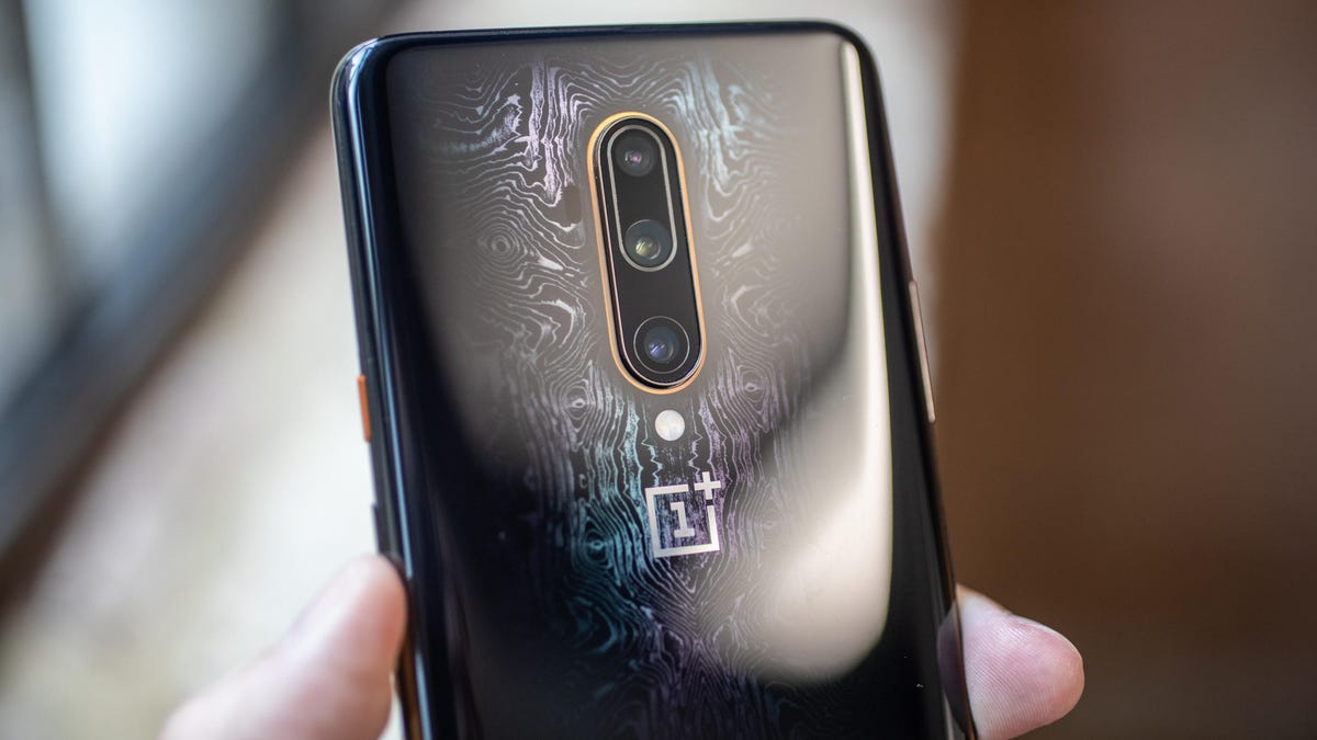 T Mobile S Oneplus 7t Pro 5g Mclaren Will Tap Into Its Newer Wider 5g Network Cnet