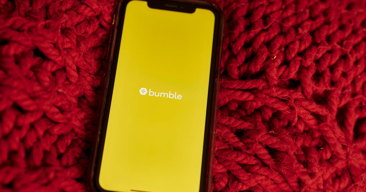 Bumble survey: Skipping the COVID-19 shot could cost you a date     – CNET