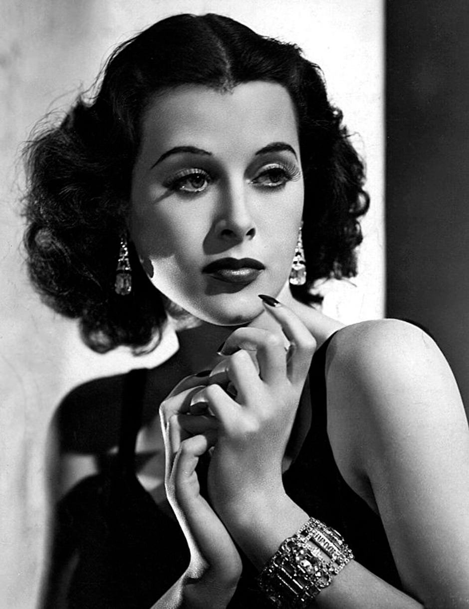 Happy 100th birthday, Hedy Lamarr, movie star who paved way for Wi-Fi - CNET