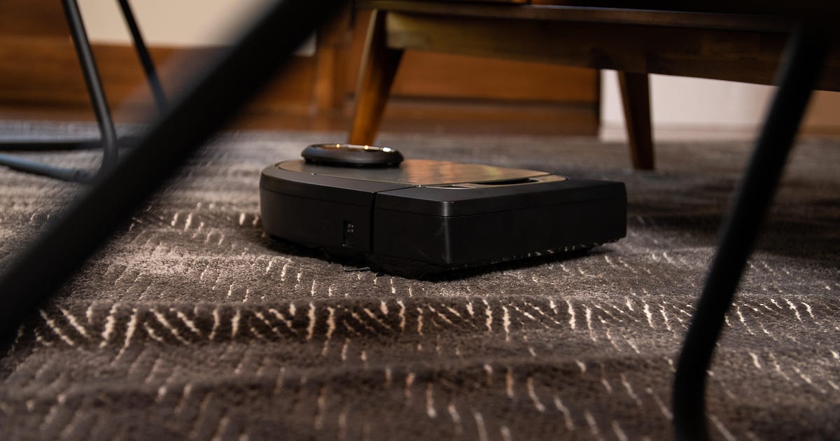 Robot Vacuum Cleans, Roomba Hardwood Floors Scratches