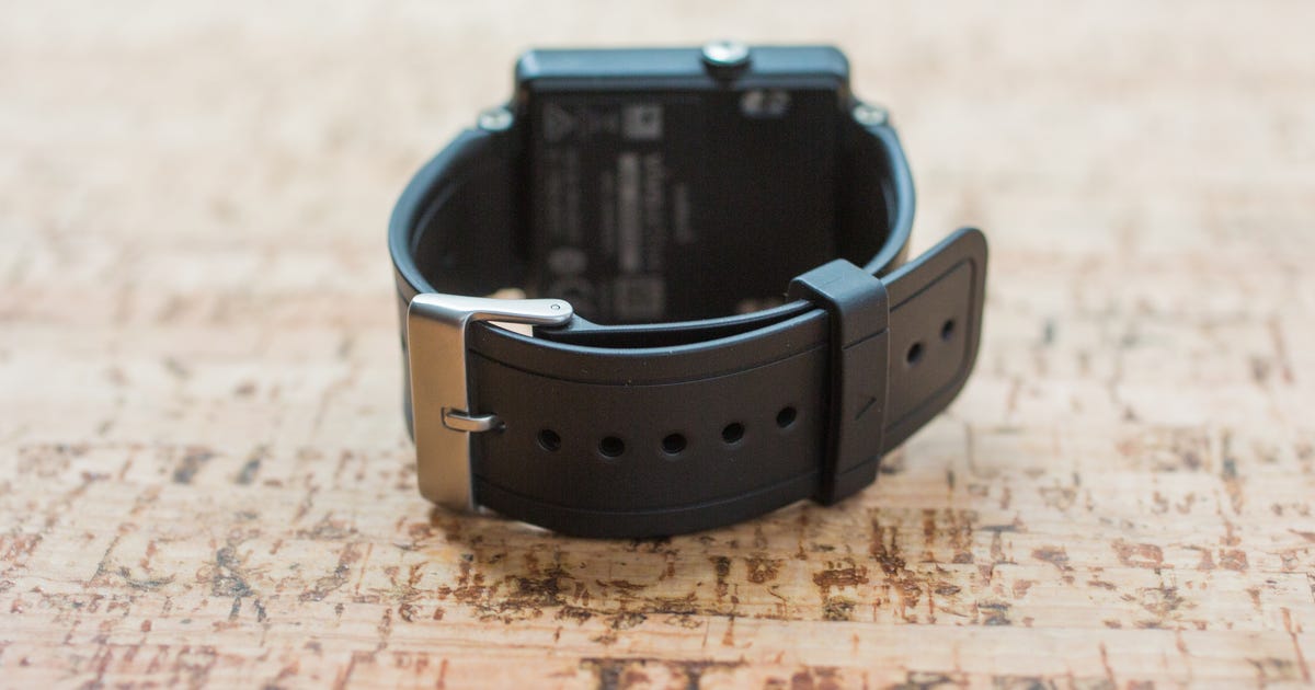 Garmin Vivoactive review: Garmin's first fitness smartwatch misses the