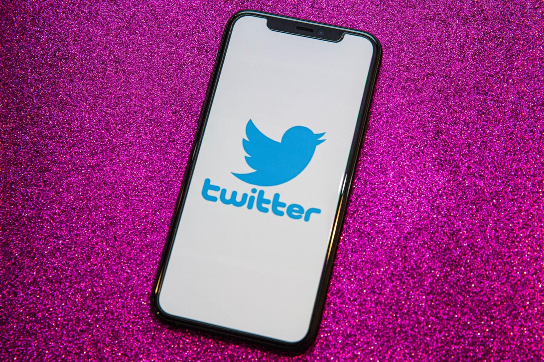 Twitter now supports Apple and Google sign-in options
