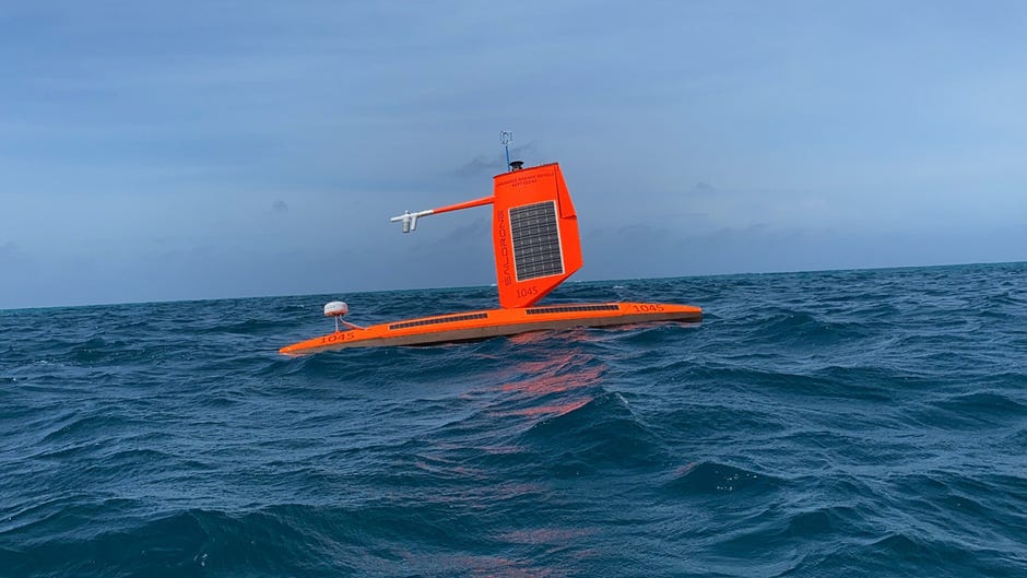 Ocean drone caught inside Hurricane Sam captures hair-raising video - CNET