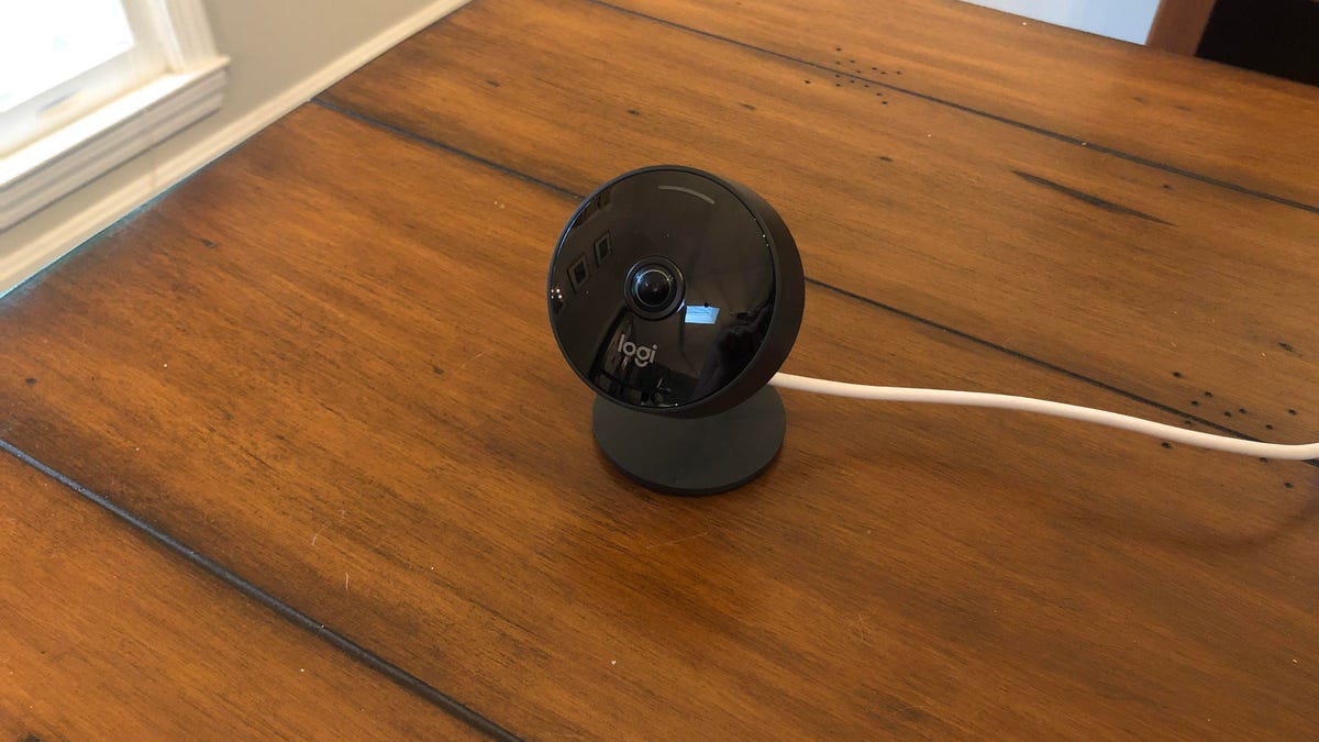 Logitech S Circle View Is An Ok Security Camera If You Want To Go All In With Apple Cnet