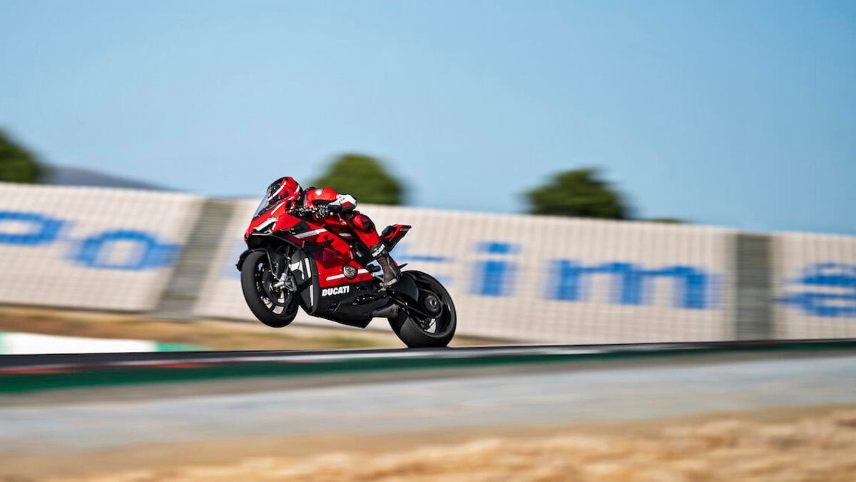 Ducati S Superleggera V4 Is A Panigale On A Diet And Turned To 11 Roadshow