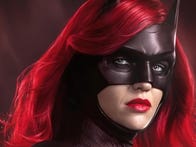 <p>Batwoman is replacing Ruby Rose's Kate Kane with a brand new character.&nbsp;</p>