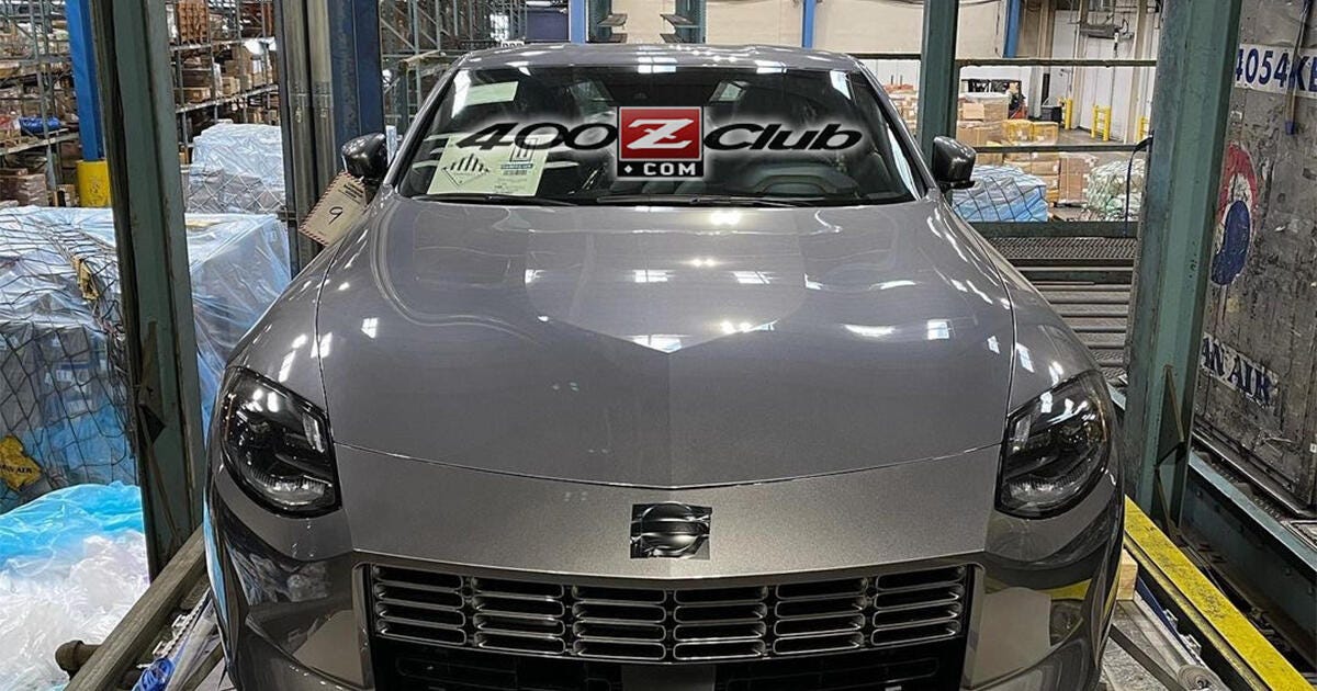 Nissan 400Z leaks in production form, looks absolutely amazing