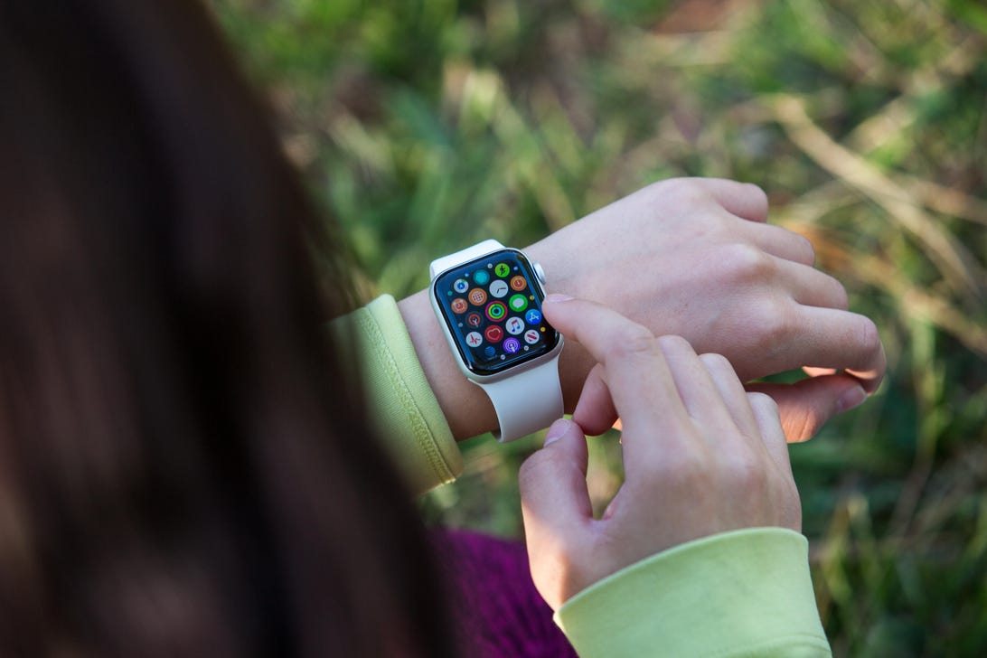Google Maps returns to the Apple Watch after a three-year absence