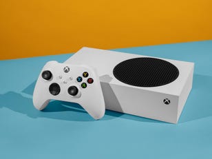 Xbox Series X Vs Xbox Series S It S All About 4k Vs 1440 Cnet