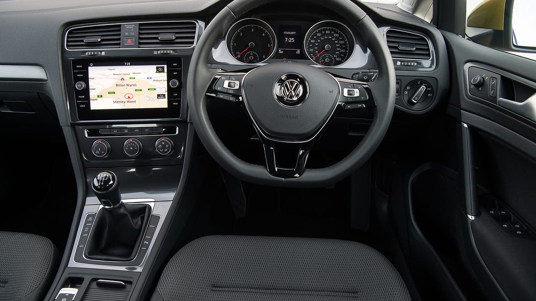Volkswagen Media Control app lets the back seat choose the