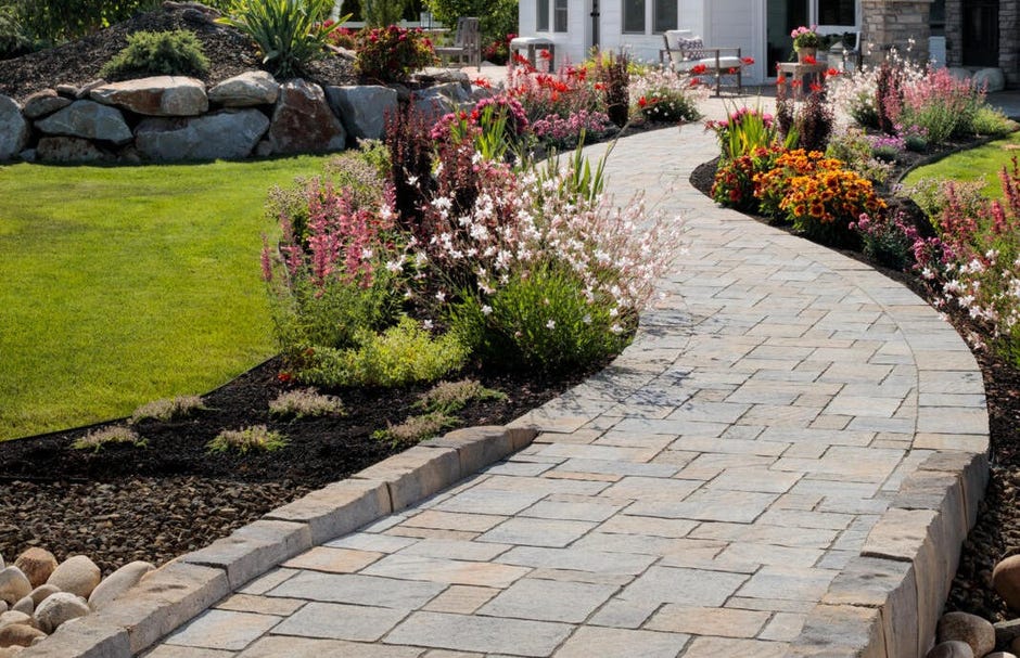 Paving Stones Diy A Paver Patio In 6, How To Build An Easy Paver Patio