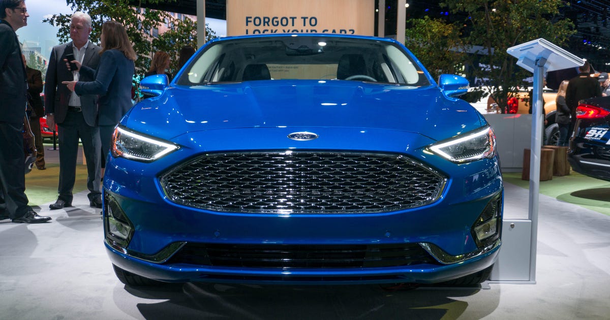 2019 Ford Fusion gets tech improvements, longer EV range - Roadshow