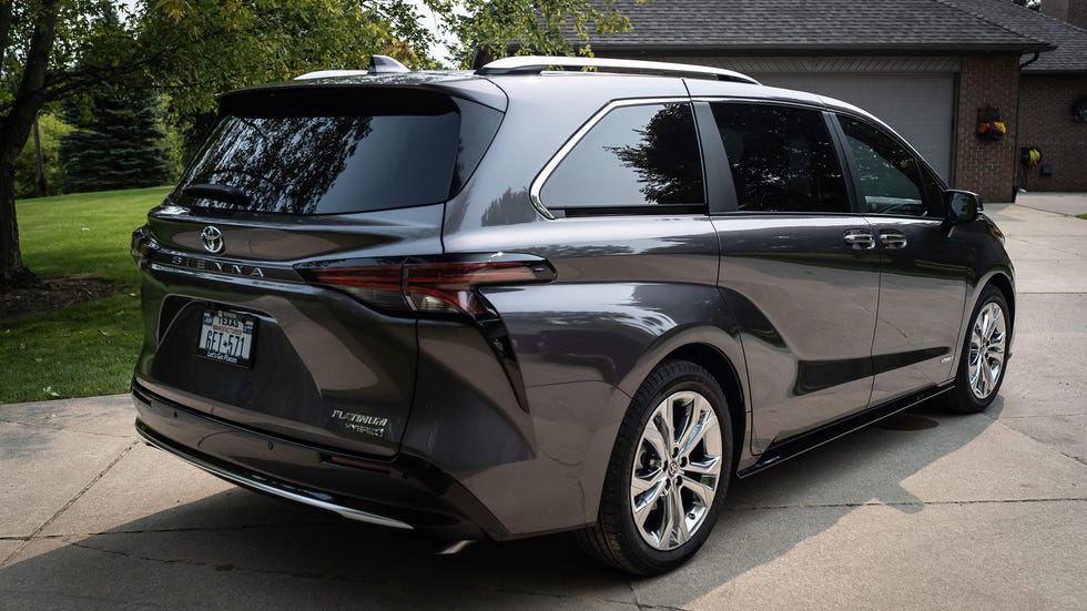 2021 Toyota Sienna Platinum is a surprisingly lux family cruiser - Page