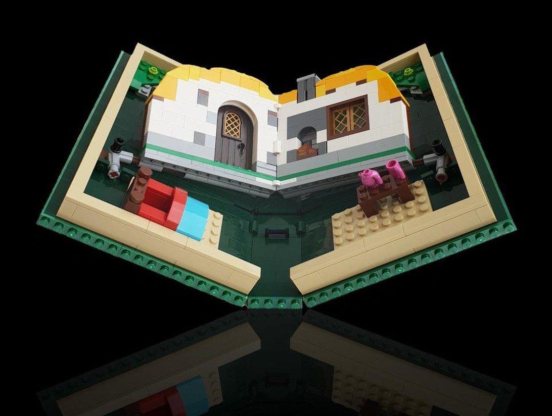 Lego mocks Samsung Galaxy Fold with its own foldable