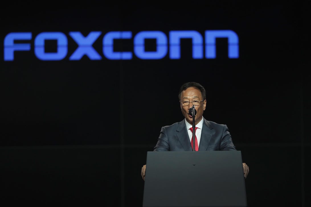 Foxconn founder wants Apple to move plants from China to Taiwan