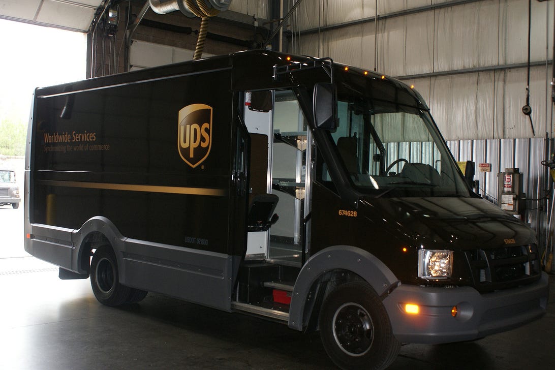 An experimental truck from UPS uses light-weight composite materials to improve fuel efficiency by about 40 percent.