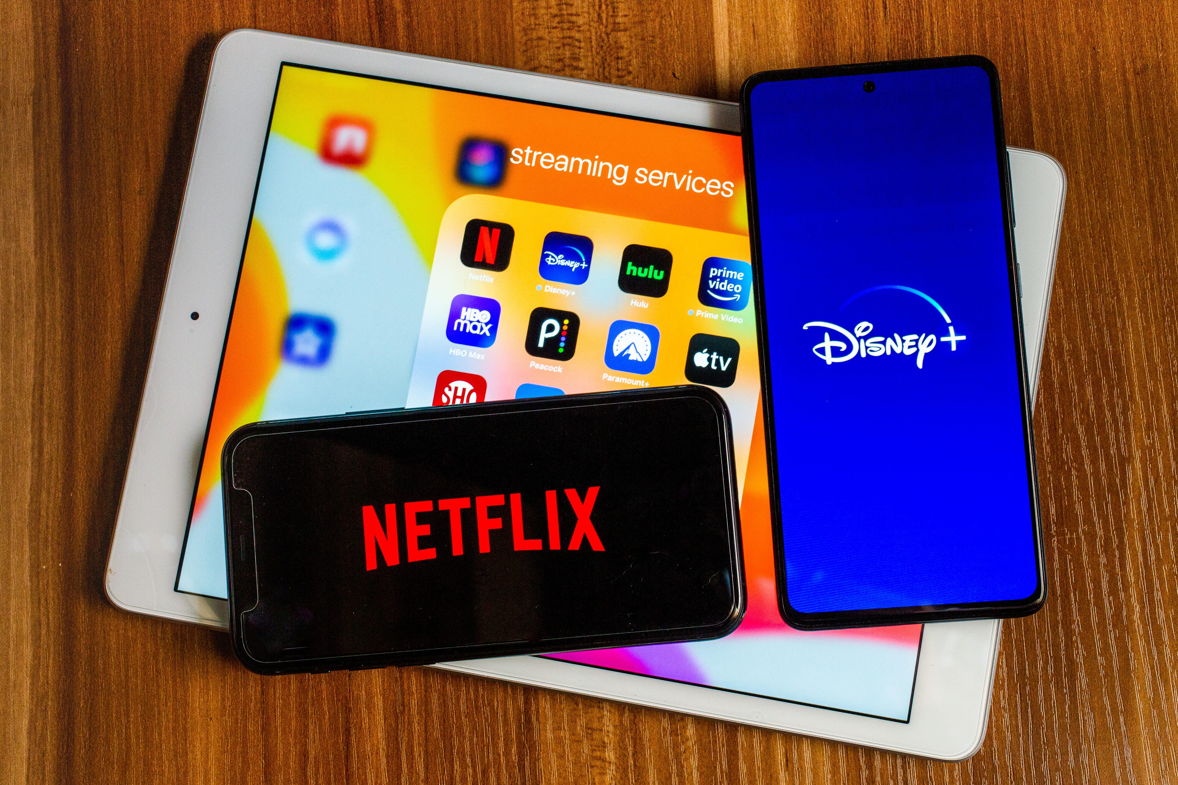 Credit cards that reward you for watching Netflix and Disney Plus