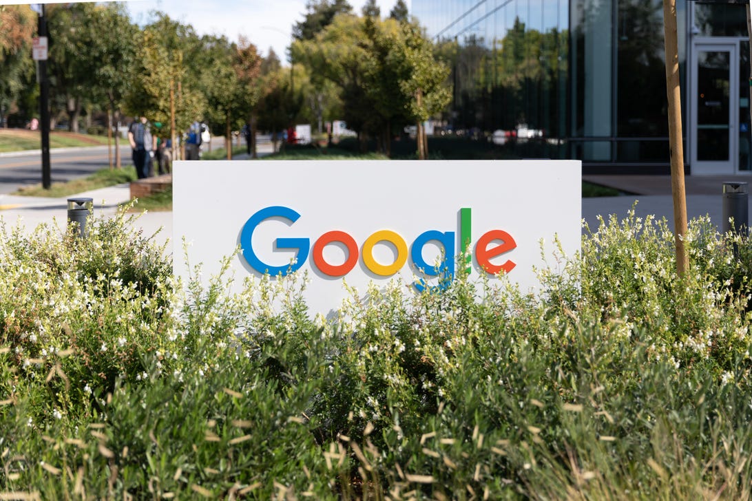 Google reportedly taps data collected by Android to boost its own apps