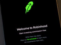<p>Now it's time for Robinhood to start trading.</p>