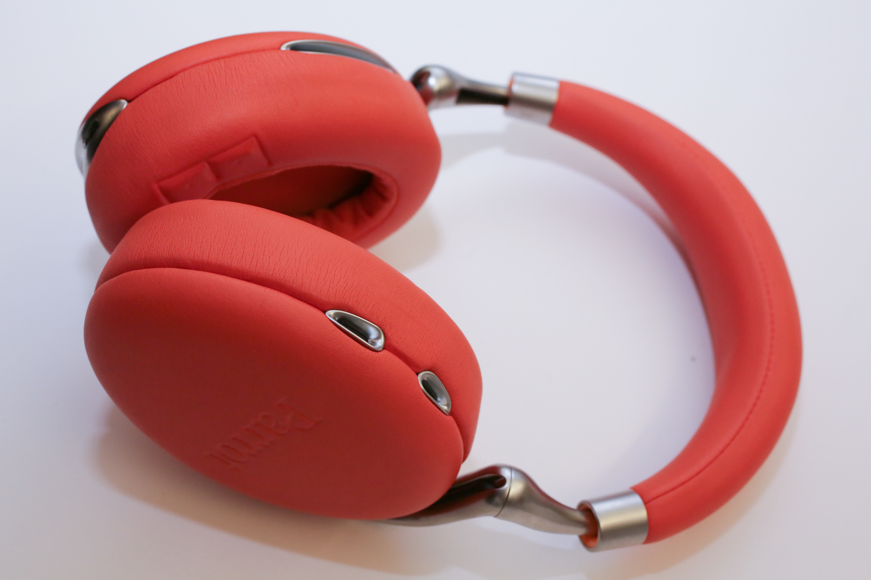 parrot-zik-2-headphones-product-photos07.jpg
