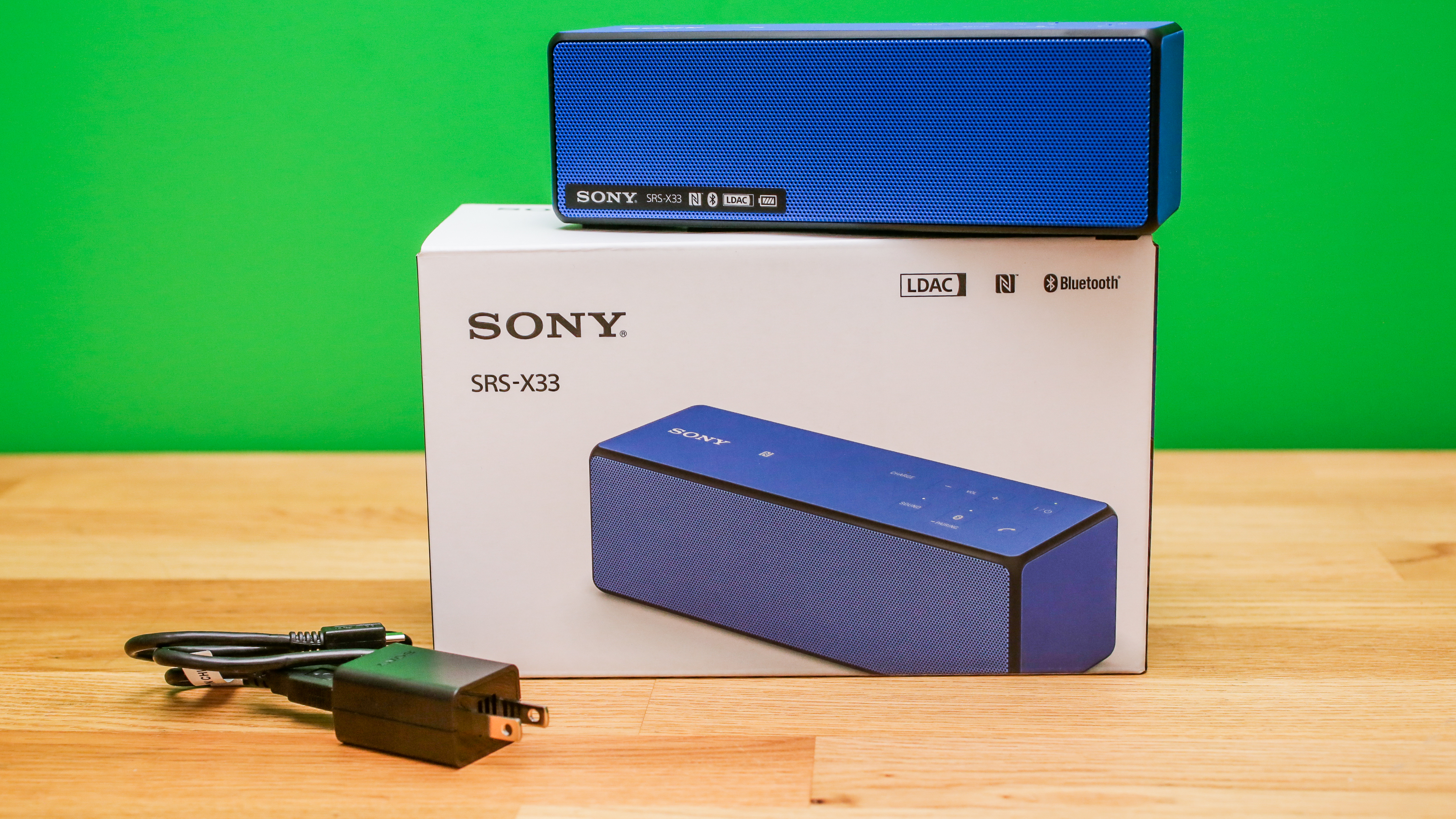 Sony SRS-X33 review: A standout mini Bluetooth speaker - CNET