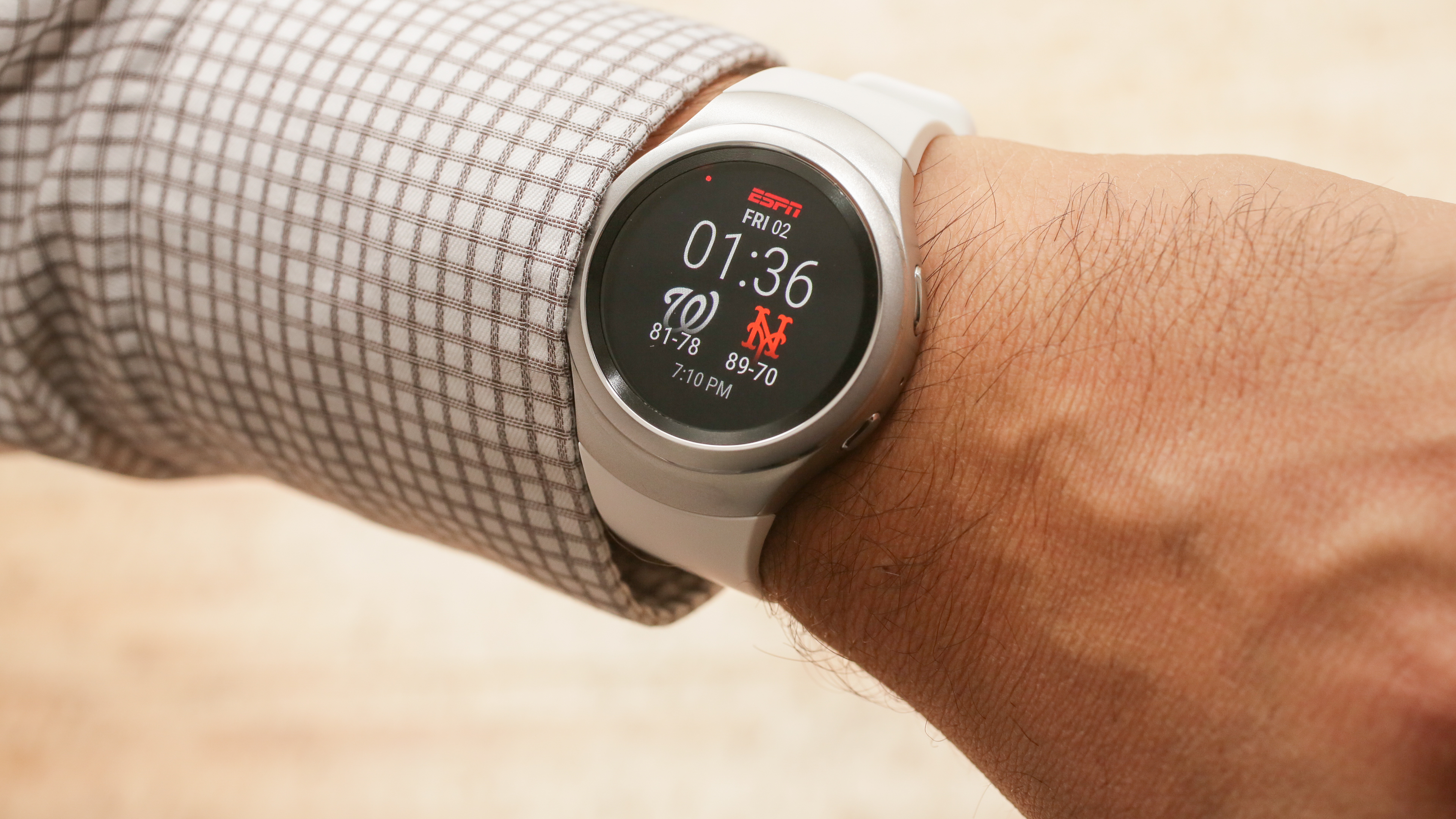 Часы с давлением. Gear s3 датчик давления. Samsung watch 5 watch face Electric Meter. Картинки на часы самсунг вотч.
