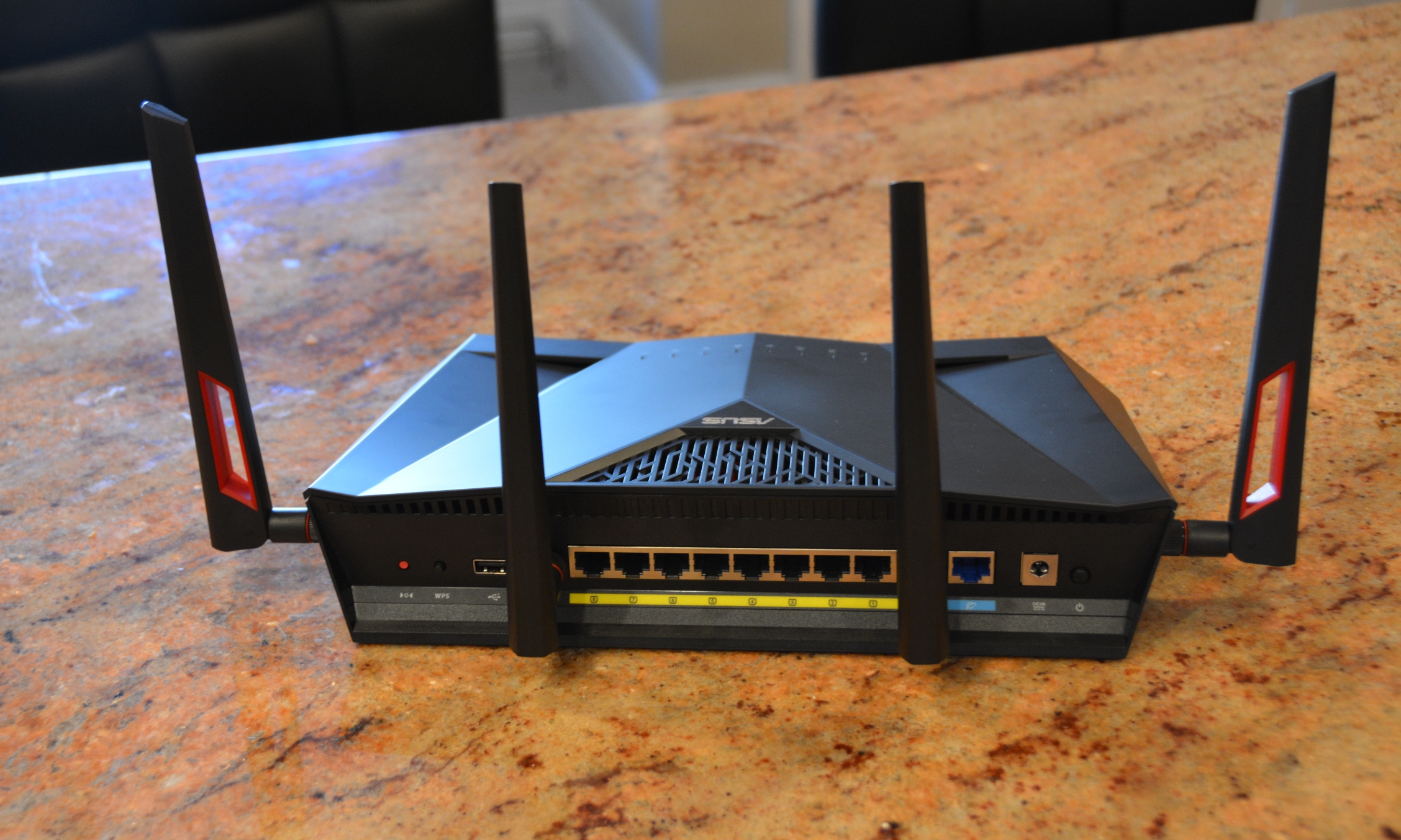 at tilbagetrække lægemidlet Baglæns Asus RT-AC88U router review: The Lexus of wireless routers - CNET