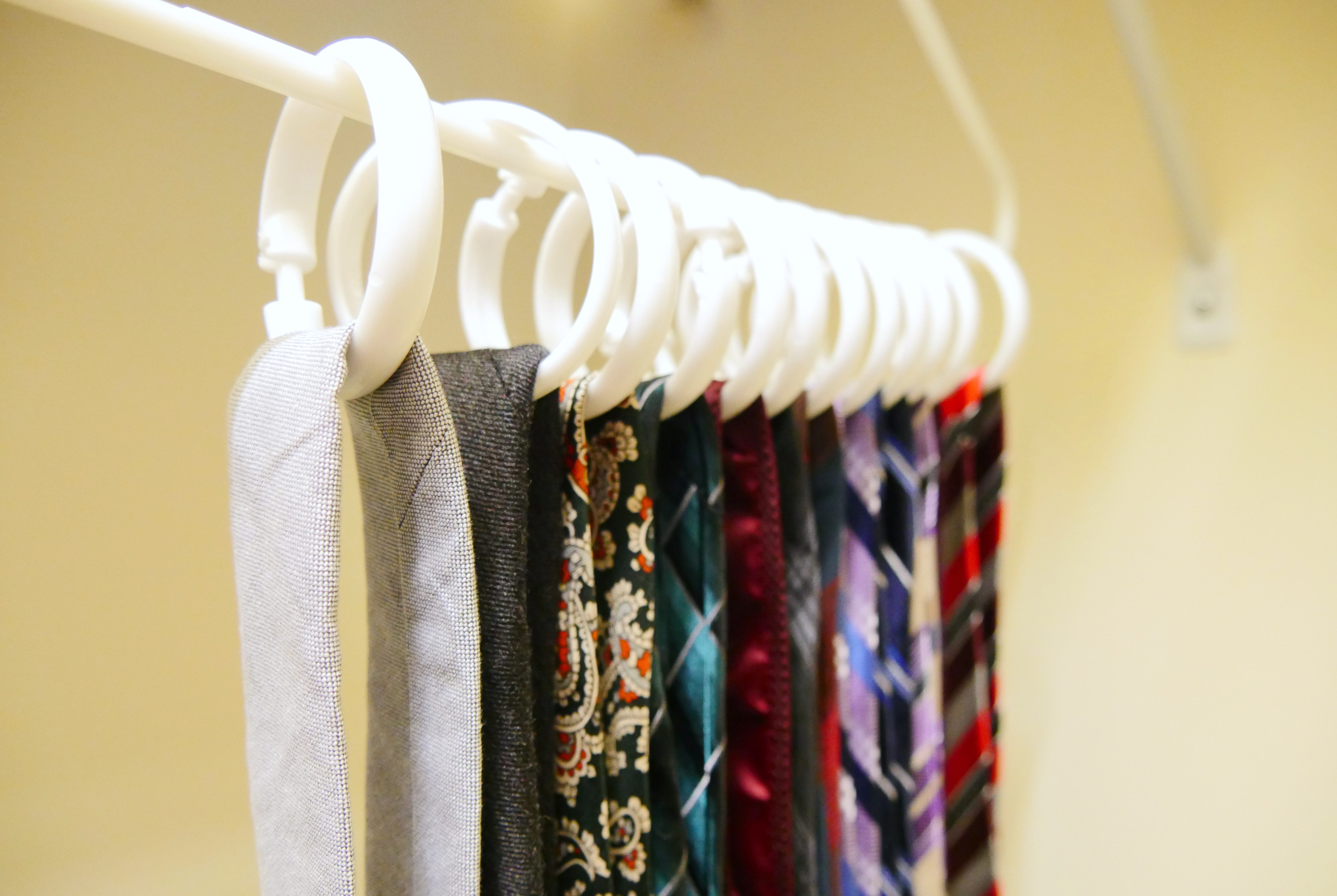 clothes-hanger-ties-scarves.jpg