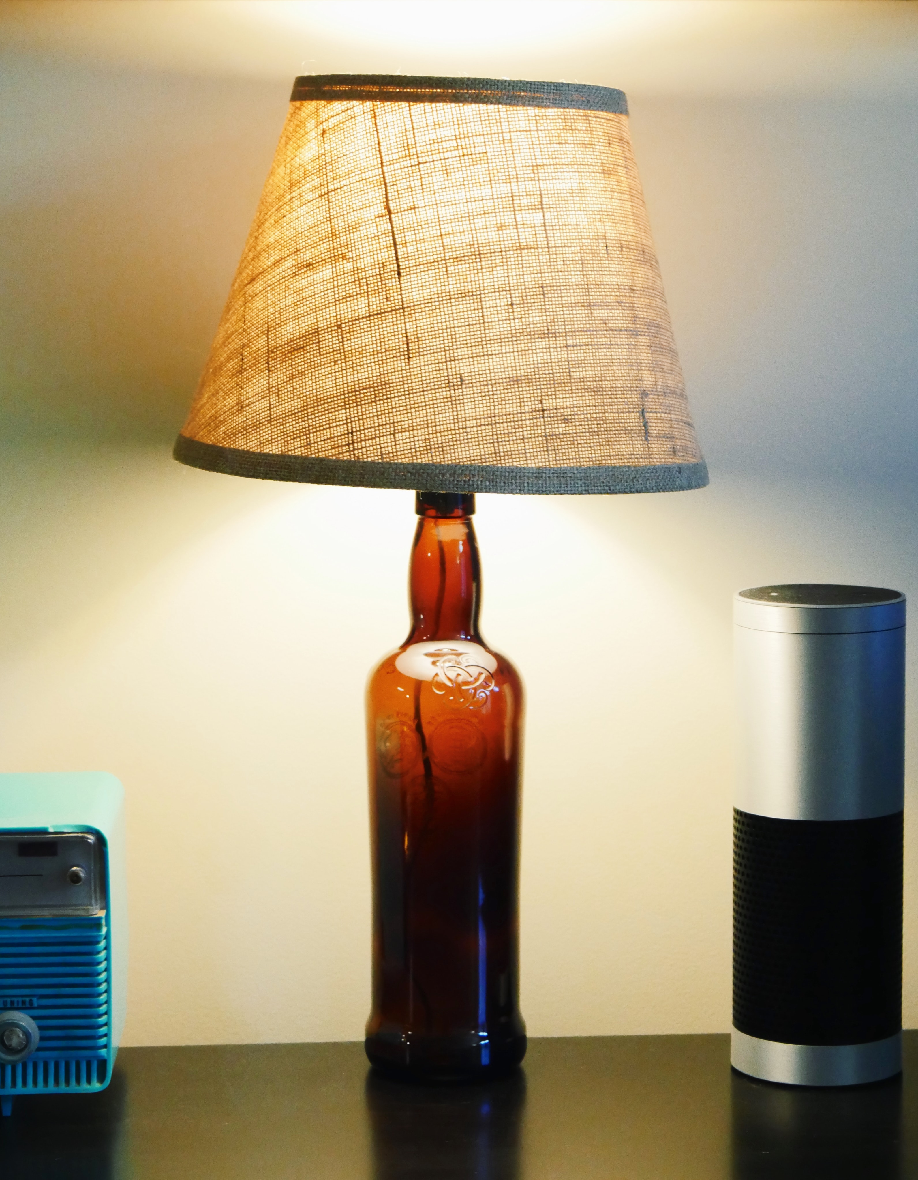 turn-old-bottles-into-lamps-3.jpg