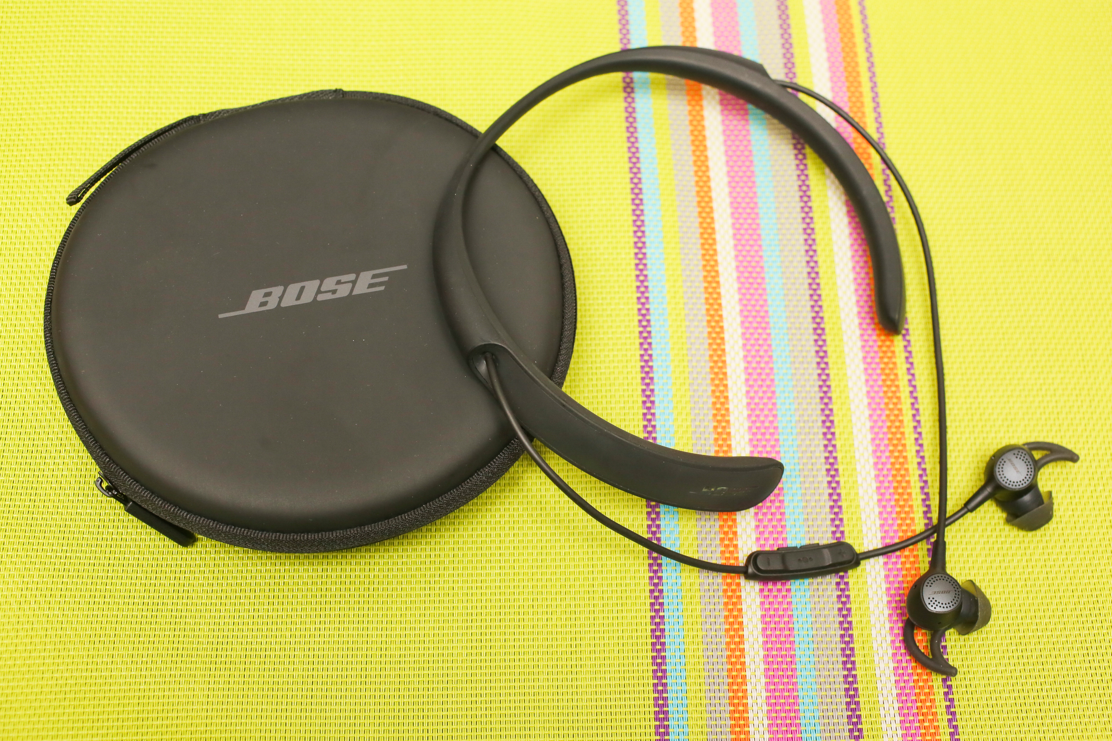 オーディオ機器 ヘッドフォン Bose QuietControl 30 review: The ultimate neckband-style Bluetooth 