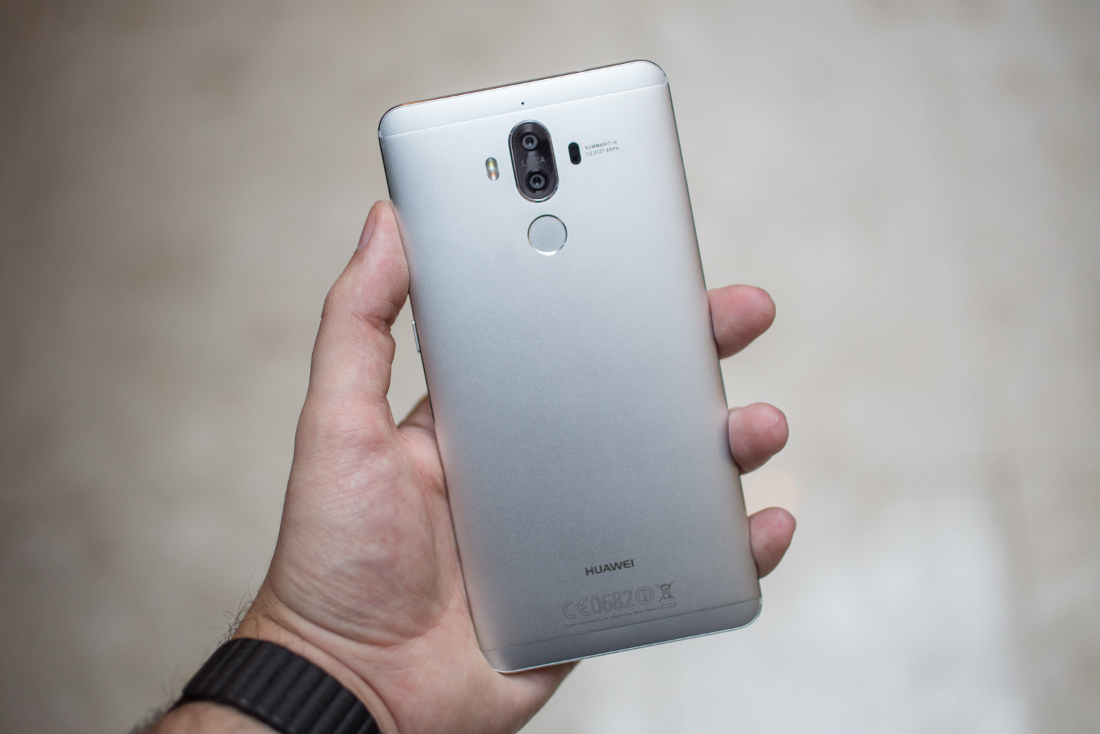 Contable Plaga satélite Huawei Mate 9 review: Miss your Note 7? This is the big-screened phone to  buy - CNET