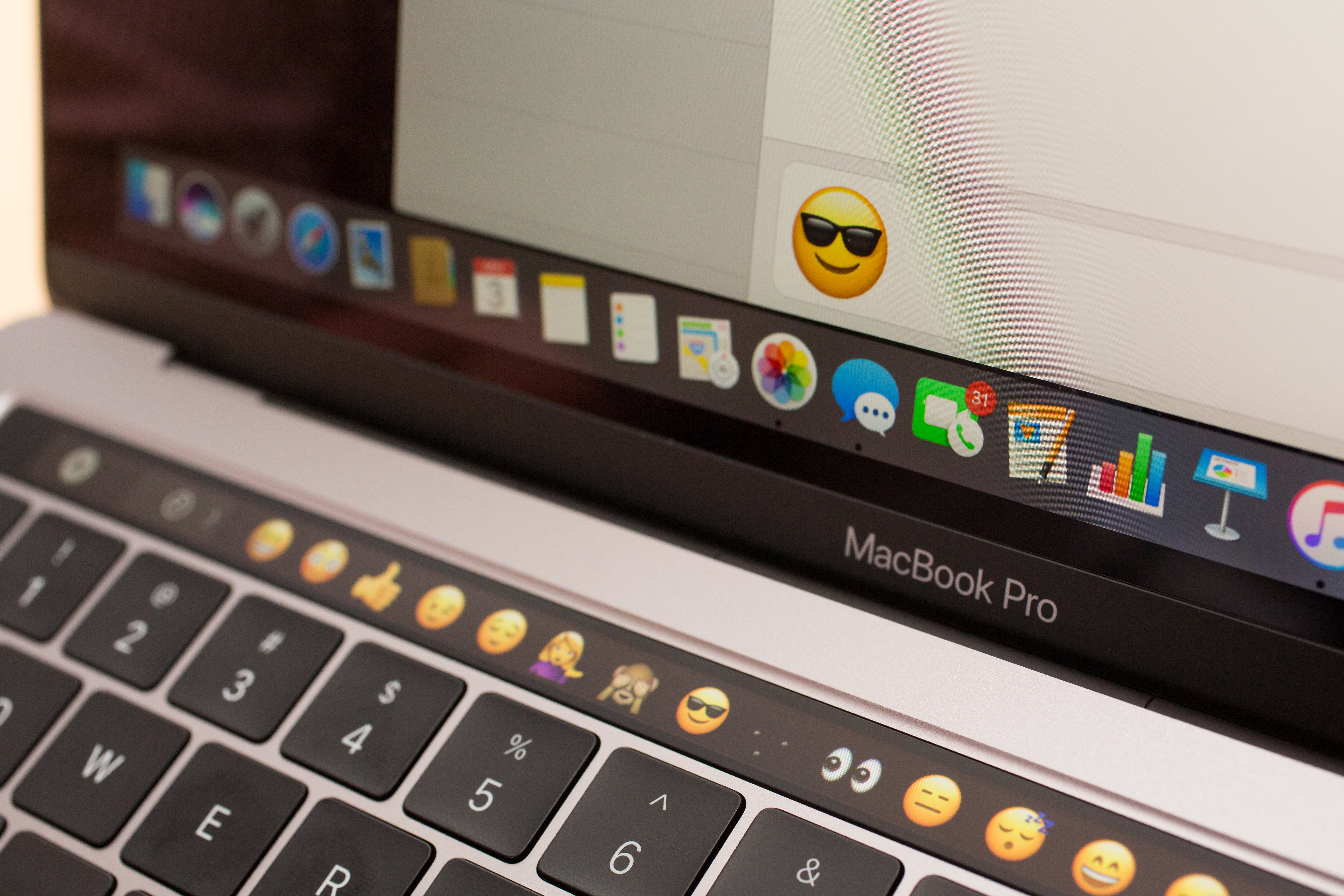 Apple MacBook Pro with Touch Bar review: Second-screen dream 