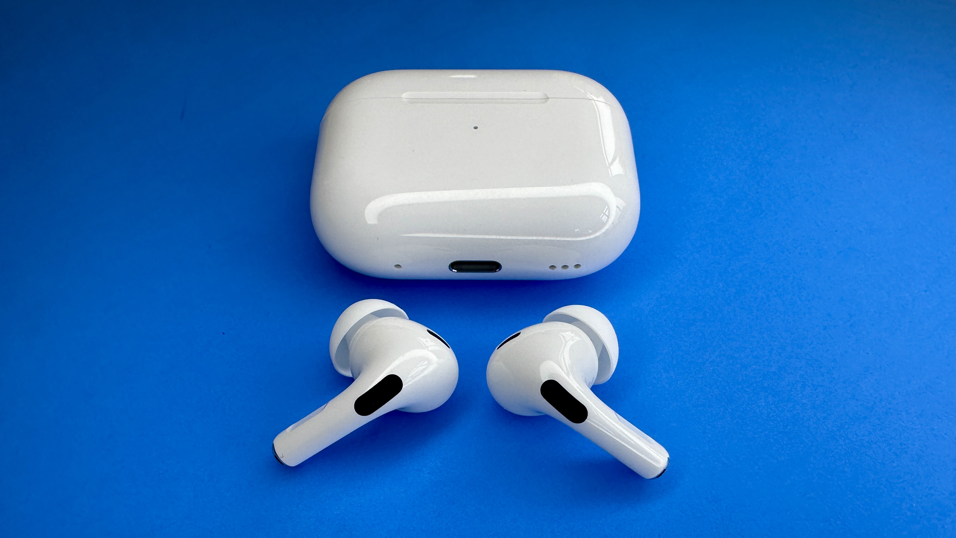 Apple AirPods Pro 2 vs. AirPods 3: How to Decide Between Them - CNET
