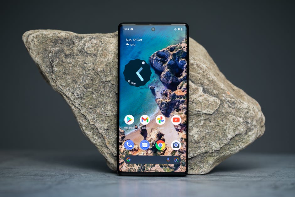 with pixel 6 pro, google might finally stand a chance against apple and samsung - cnet